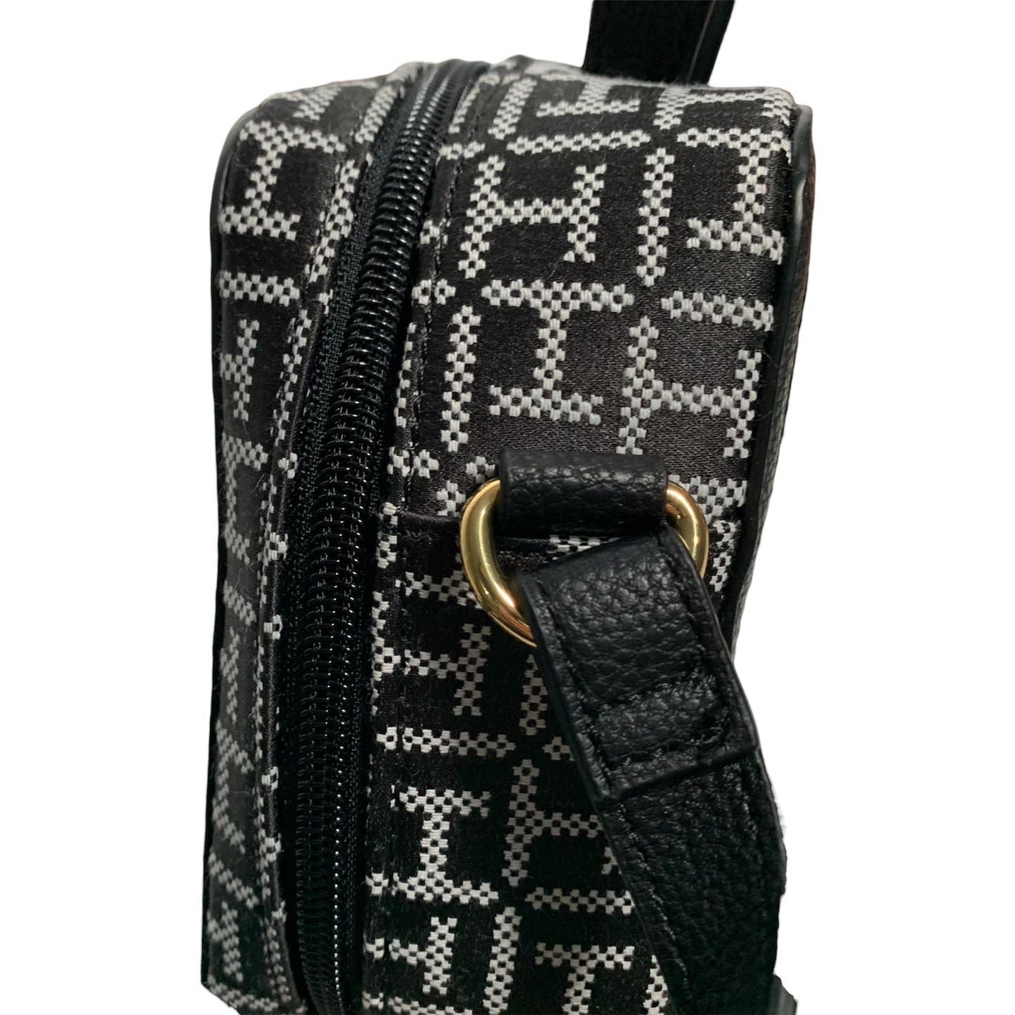 BOLSA TOMMY HILFIGER NEGRA CON ESTAMPADO